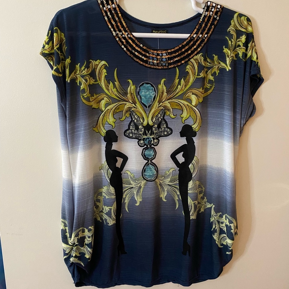 Paris, pink women’s top size 2XL short sleeve, blue/green gathered sides. NWT.